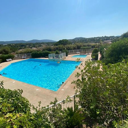 קוגולין Mazet Dans Residence Avec Piscine Au Coeur Du Golfe De Saint-Tropez מראה חיצוני תמונה