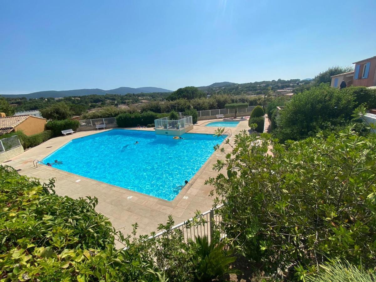 קוגולין Mazet Dans Residence Avec Piscine Au Coeur Du Golfe De Saint-Tropez מראה חיצוני תמונה