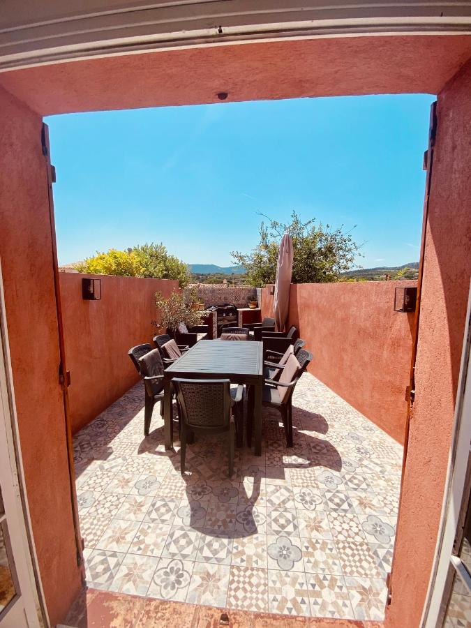 קוגולין Mazet Dans Residence Avec Piscine Au Coeur Du Golfe De Saint-Tropez מראה חיצוני תמונה